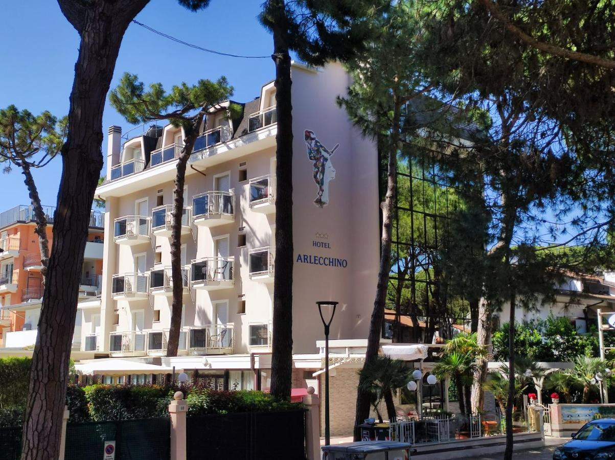 Hotel Arlecchino Milano Marittima Exterior foto