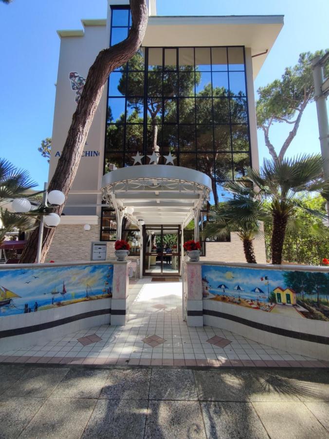 Hotel Arlecchino Milano Marittima Exterior foto
